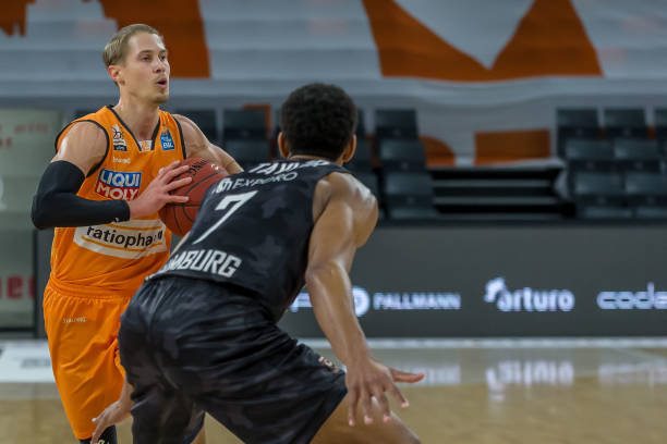 他的到来将 他的到来将